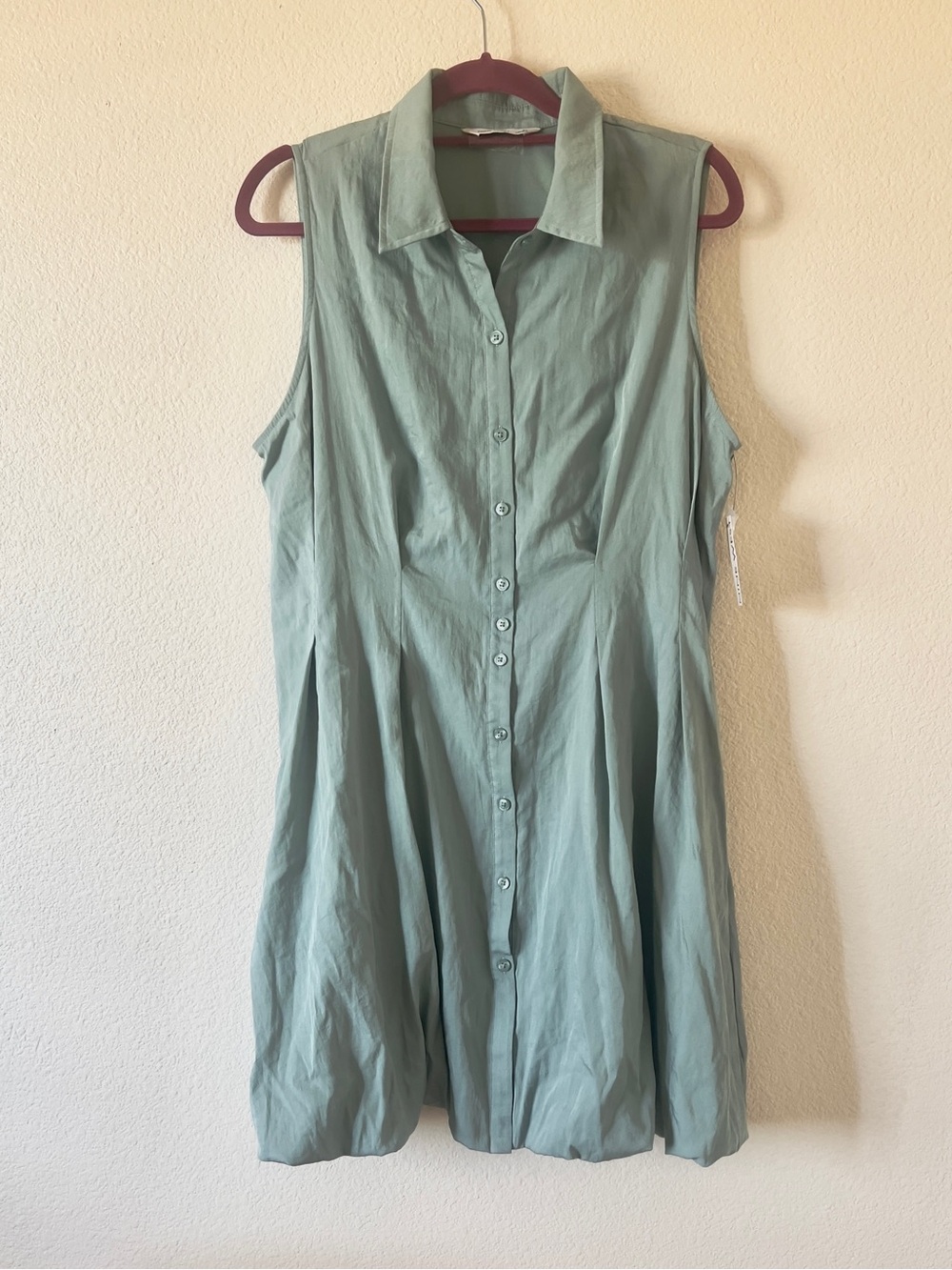 NWT Sleeveless Button-Front A-Line Shirt Dress in Sage Green
